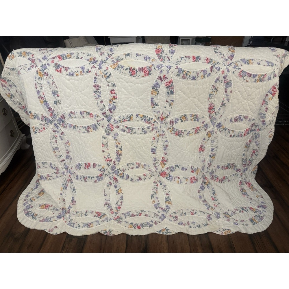 Vintage Handmade Floral Double Wedding Ring Pattern Quilt (80 x 80) Cottage Core